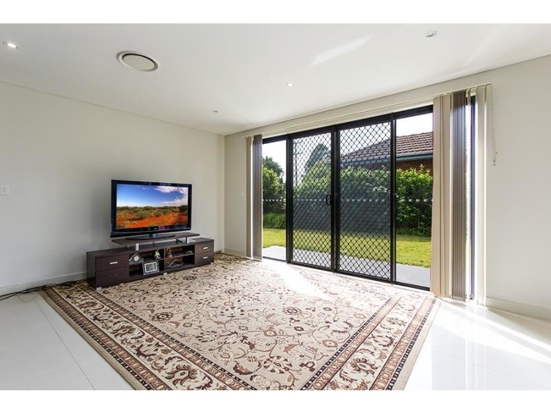 4 Mount Street, Constitution Hill NSW 2145